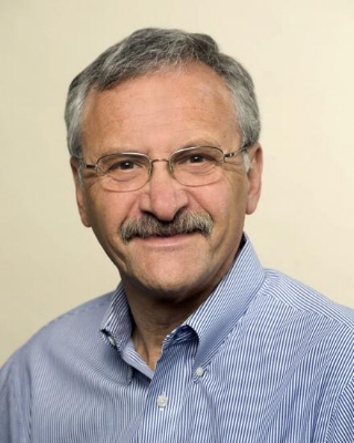 Dr. Norbert Pelc